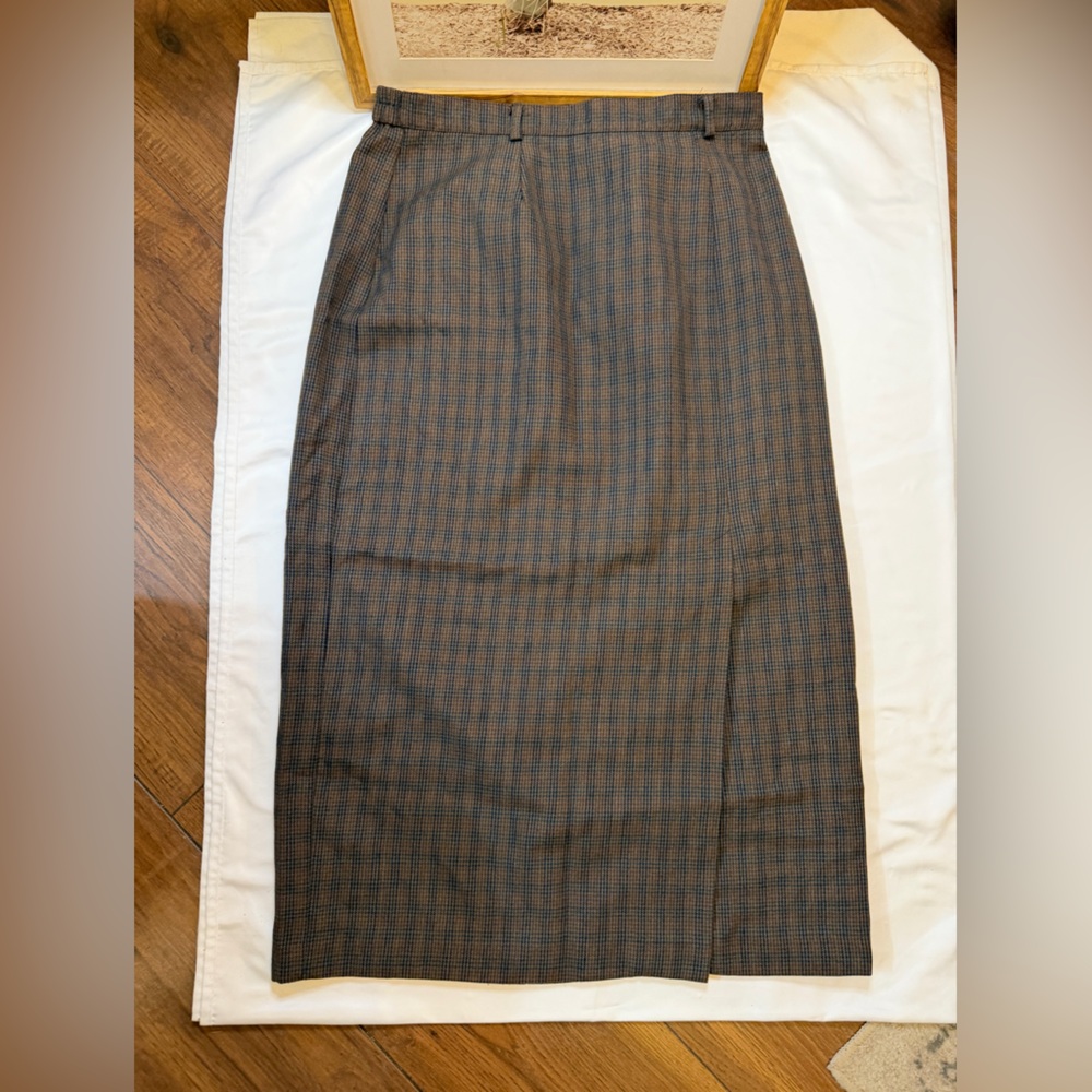 Counterparts size 12 brown plaid pencil skirt